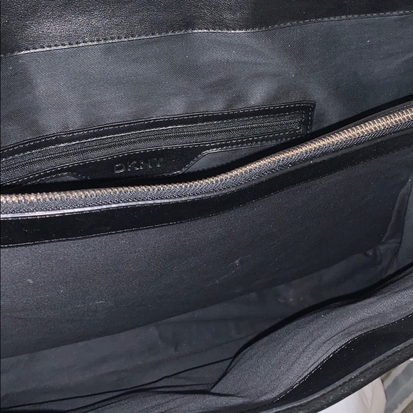 DKNY medium vintage tote. - Picture 3 of 6